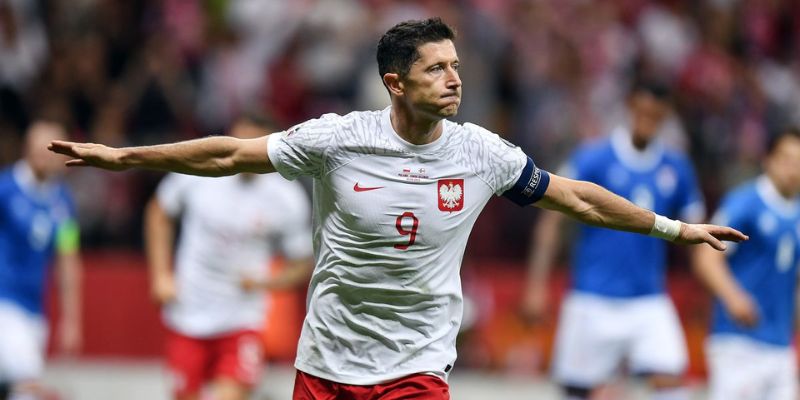 Robert Lewandowski tiếp tục là niềm hy vọng lớn nhất của Ba Lan